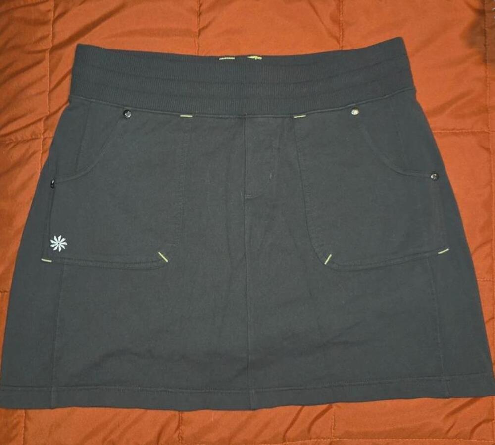 Athleta skort size M